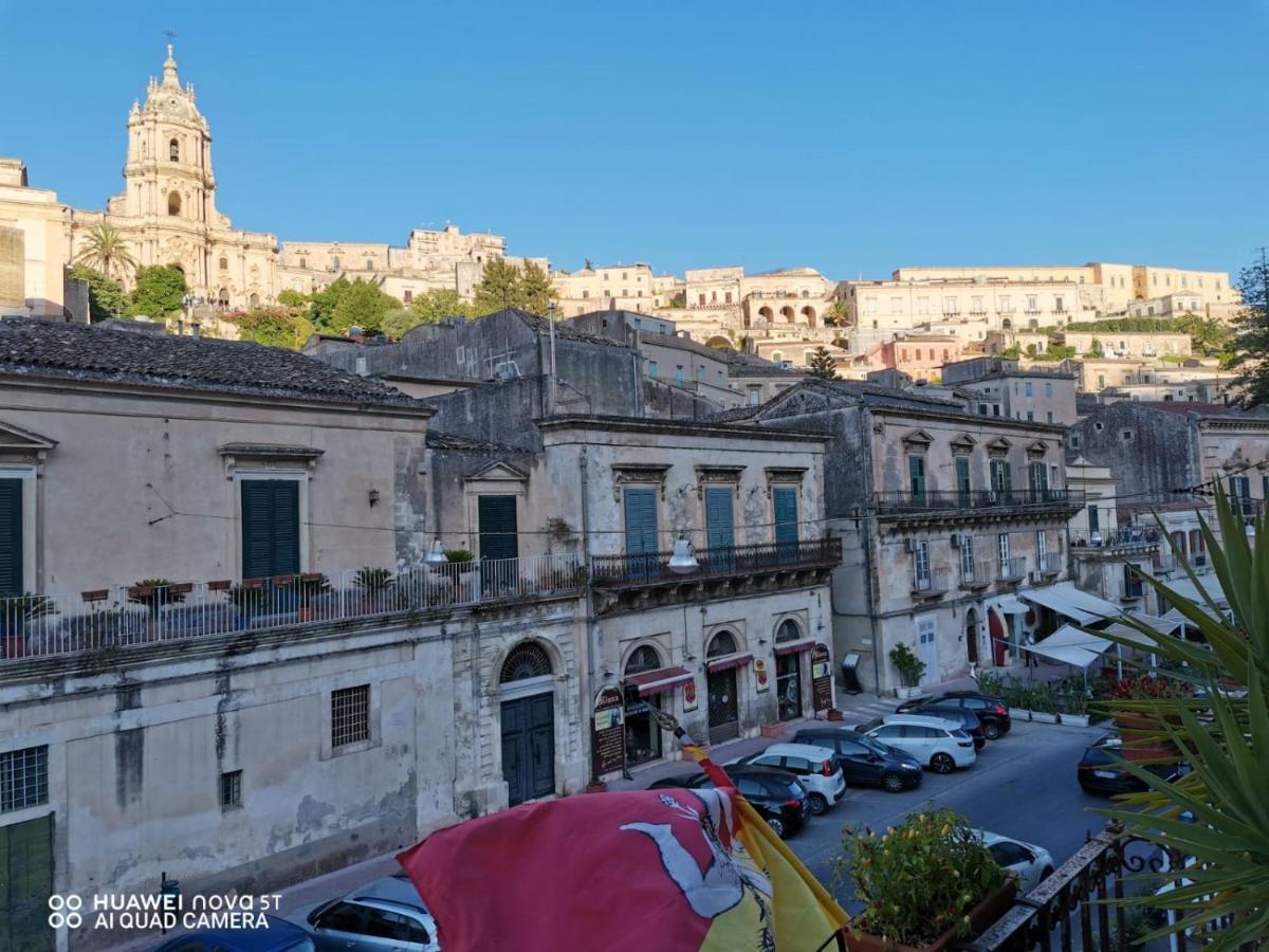 Palazzo Il Cavaliere B&B De Charme Modica Exteriör bild