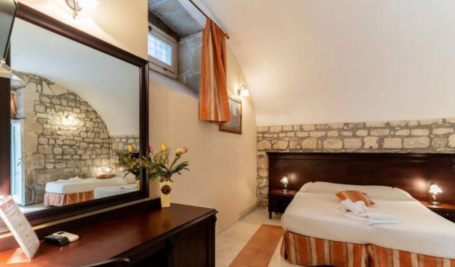 Palazzo Il Cavaliere B&B De Charme Modica Exteriör bild