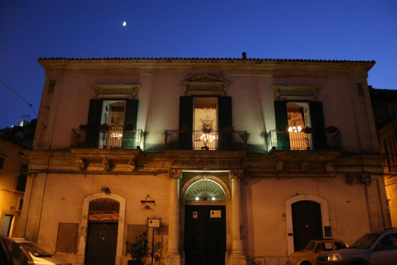 Palazzo Il Cavaliere B&B De Charme Modica Exteriör bild